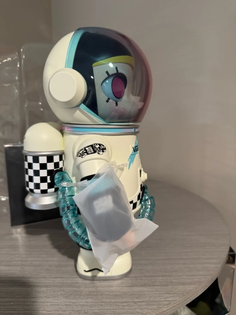 Vans Mega Space Molly 400% Collectible Figure